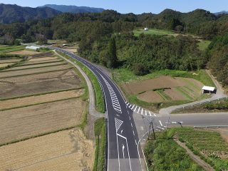 土木事業＿ドローン＿工事写真＿例1（舗装工事）＿完成